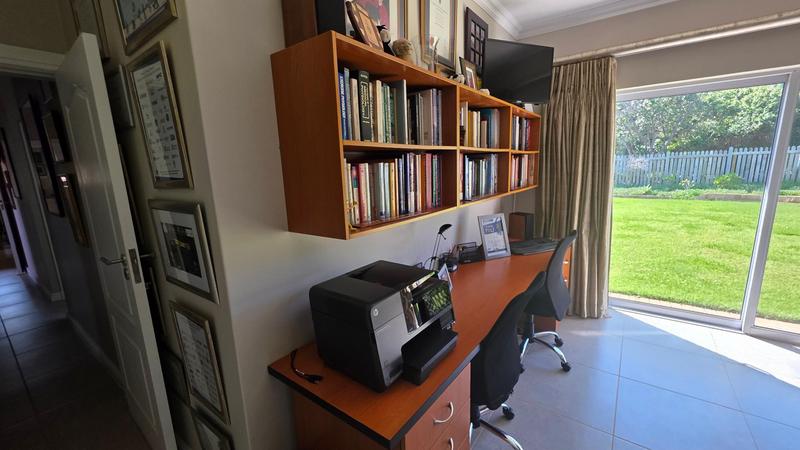 3 Bedroom Property for Sale in Dolphin Creek Golf Estate Western Cape